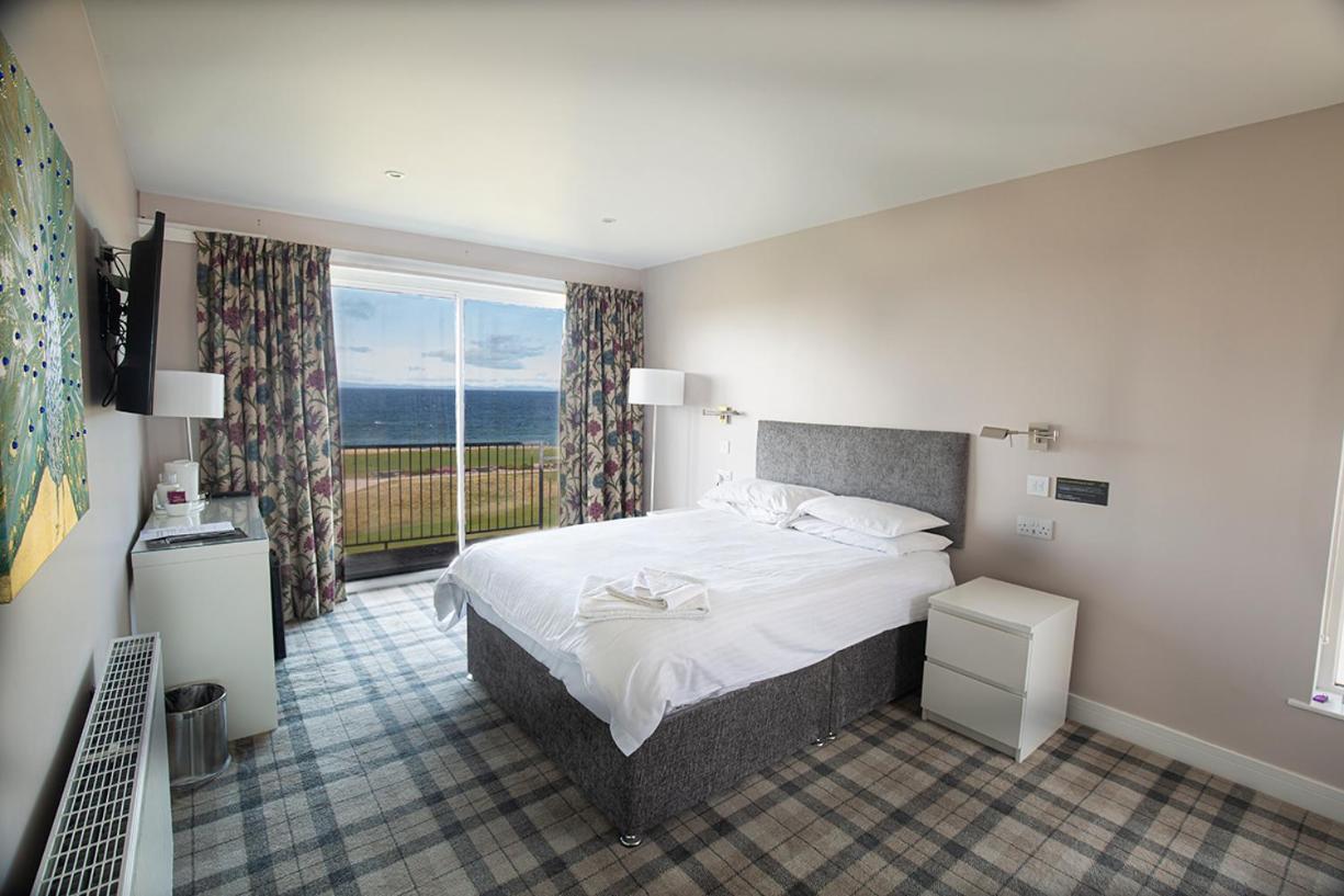 Poseidon Inn Lossiemouth Exterior foto