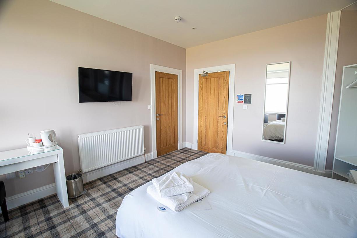 Poseidon Inn Lossiemouth Exterior foto